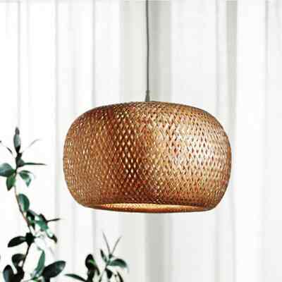 Lampu gantung rotan