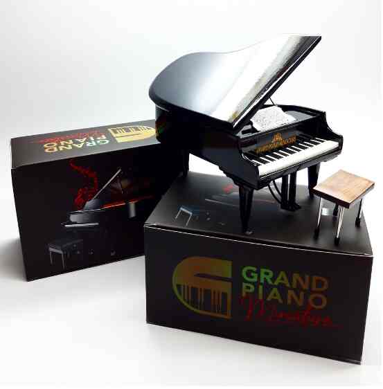 miniatur piano