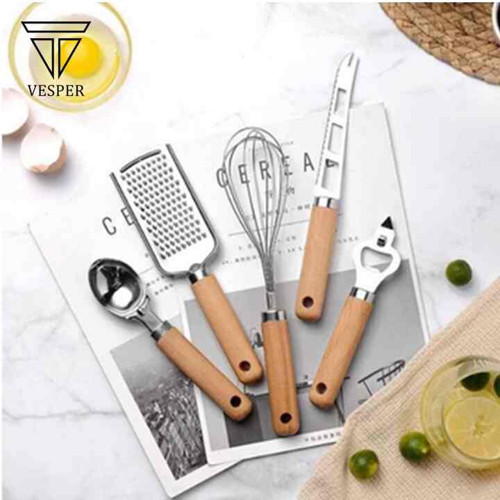 cheese grater wooden handle