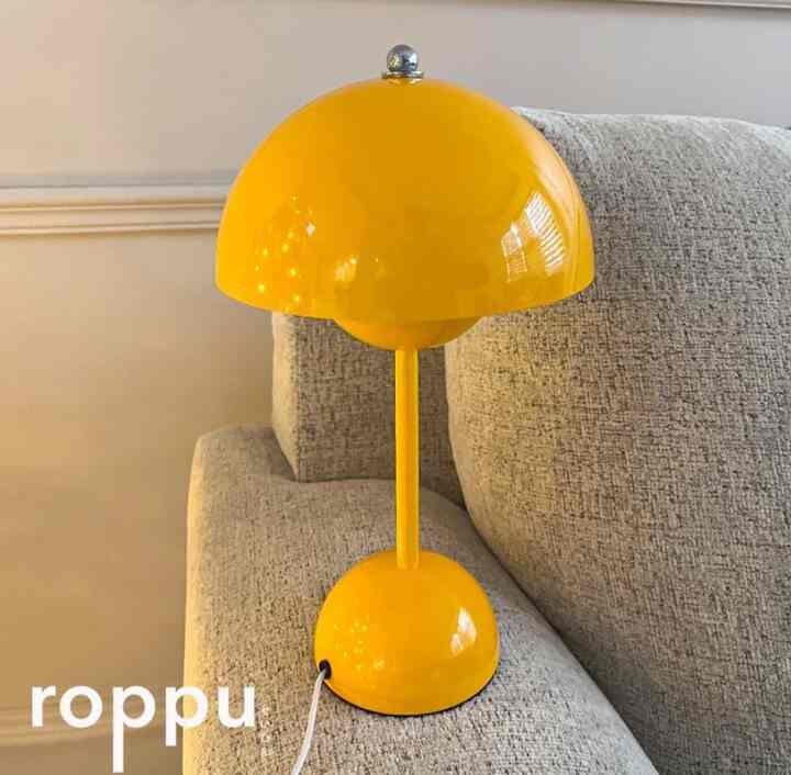 Aesthetic Lampu Meja Tidur Belajar LED Touch Lamp