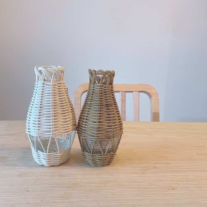 ラタンのとっくり花瓶(ホワイト・ブラウン)