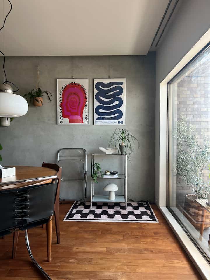 ガーゼカーテンの洗濯中🧺
ベランダの植物が見えるのも気持ちよき〜

#リノベーションマンション #リノベーション #livingroom 
