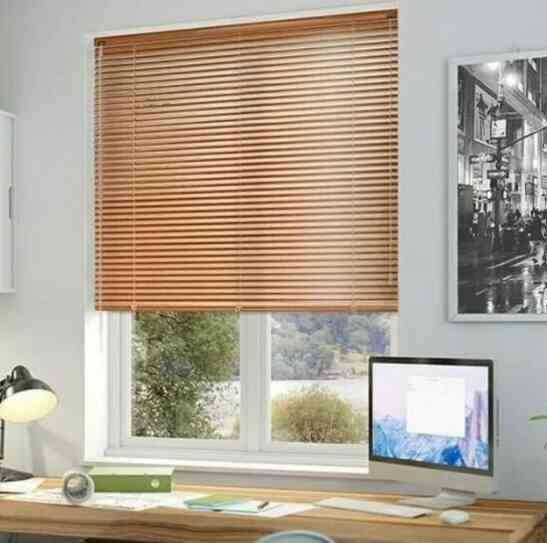 Kris venetian blind (tirai pvc)