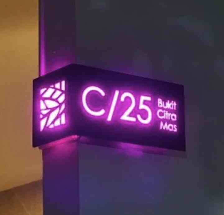 Nomor Rumah Akrilik Motif Modern Minimalis Model Box L Include LED