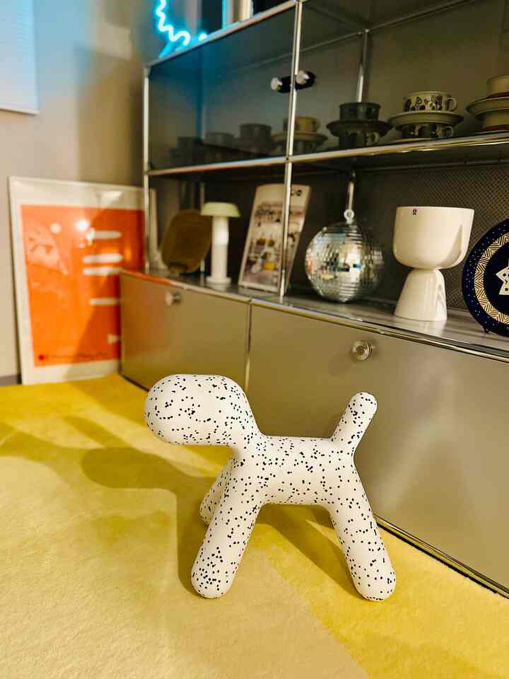 インテリアにもなるPuppyシリーズが好き！ダルメシアン柄がお気に入り🐶🤍


#MAGIS
#puppy
#インテリア
#アートポスター
#USMハラー
#食器棚
#北欧食器
#ティーカップ
#ミランボール
#イッタラ
#ラグ
#カーペット
#クリスマス 