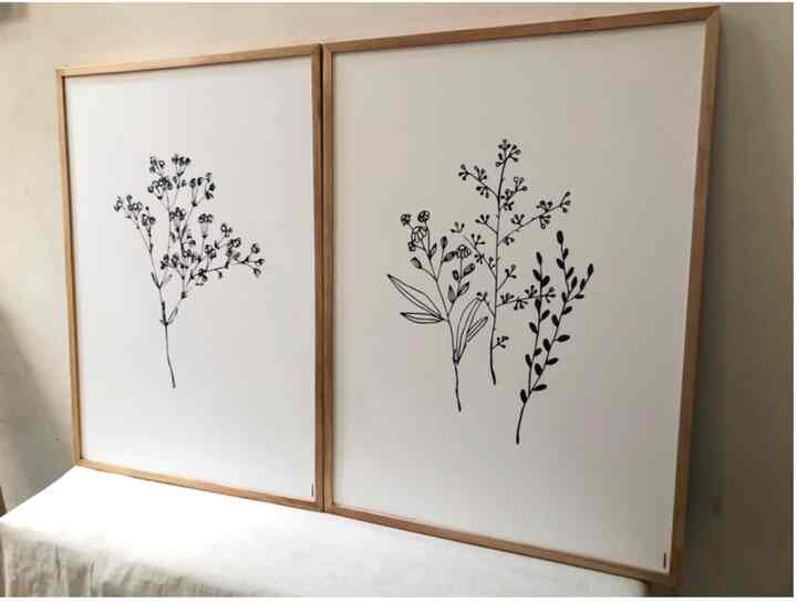 Hiasan Dinding Line Flower