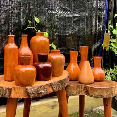 Vas Bunga Kayu Mahoni