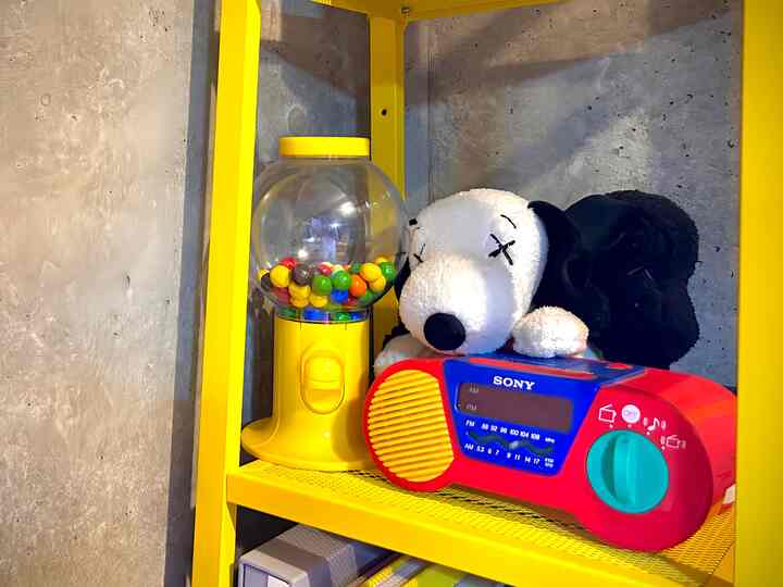 2023.9.29

1988年製造のmy first sonyシリーズのラジオ📻

残念ながら東西の電波の関係で上手く時間が反映されないので飾りで置いてる...


#sony #myfirstsony #スナックディスペンサー #kaws #PEANUTS #スヌーピー #UNIQLO #SNOOPY 