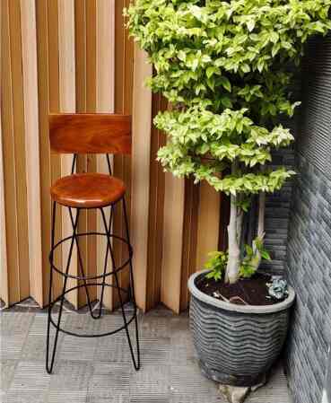 kursi besi sandaran T 75cm