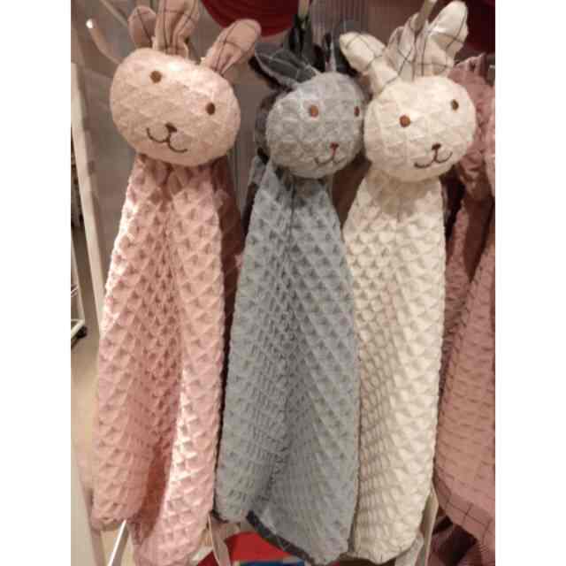 Hand drying towel rabbit