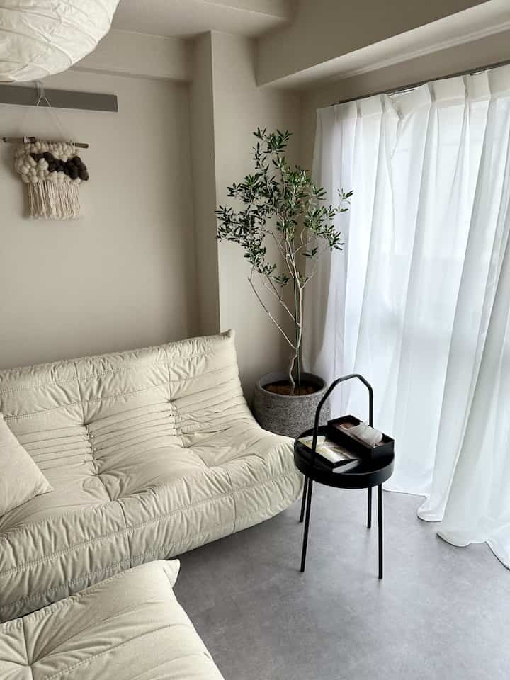 来週は台風ですね、
天気が良いうちに行きたいところに行っておこうかな〜😳

#2ldk賃貸 #賃貸インテリア #マンションインテリア #リーンロゼ #ミッドセンチュリー #ligneroset #lignerosetuk #midcentury #room #myroom #livstagrammer #interior #interiorcoordinate #mygoodroom #instahome #cozyhome