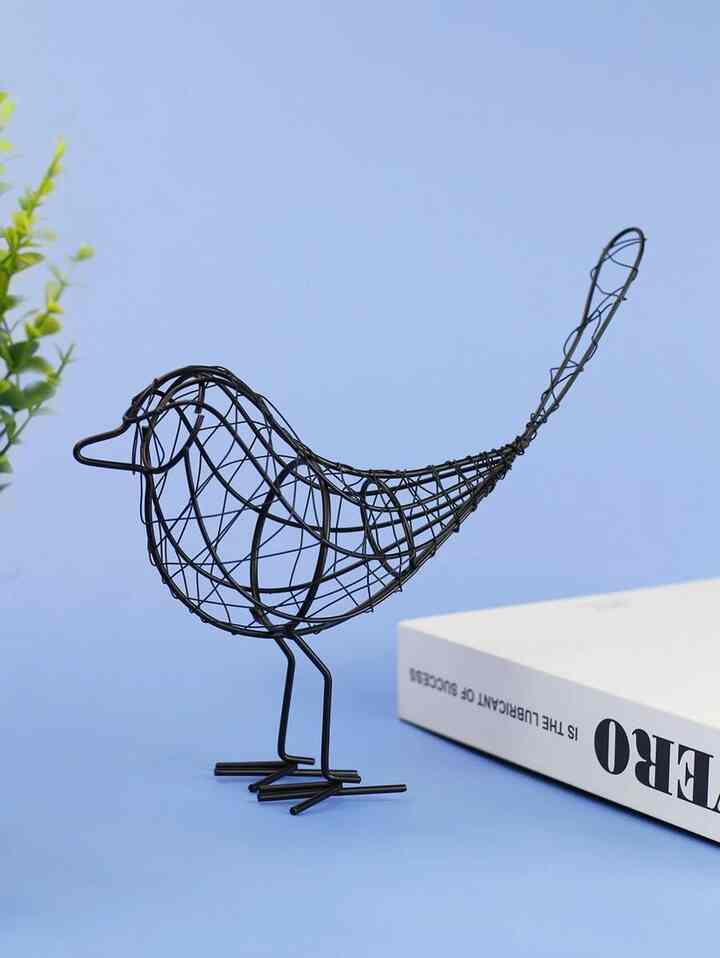 鳥の形をしたアートデコレーション