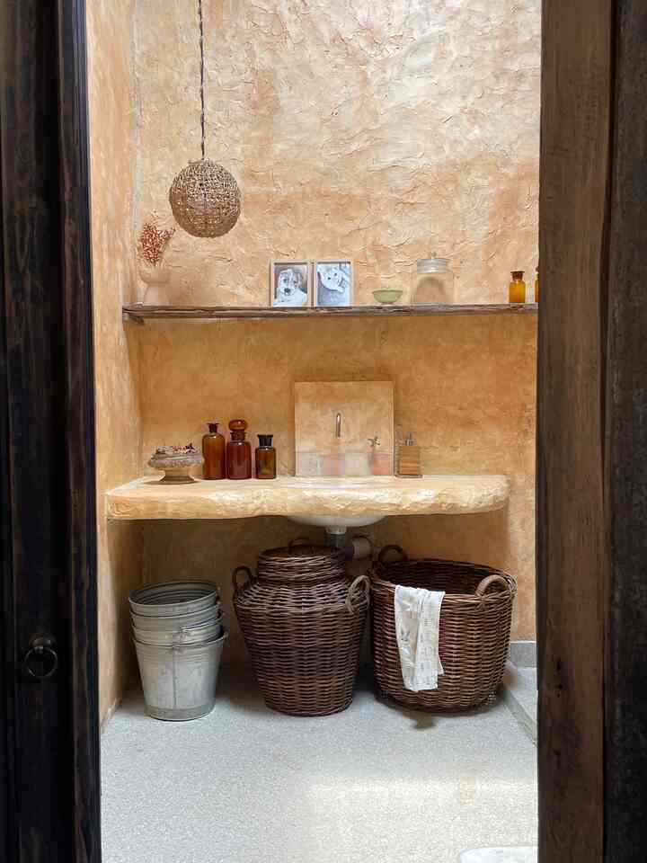 Laundry room dan kamar mandi mbak ku…

#bathroominspo
#cavebathroom
#vintagebathroom
#laundryroom
#rusticbathroom
#diybathroom