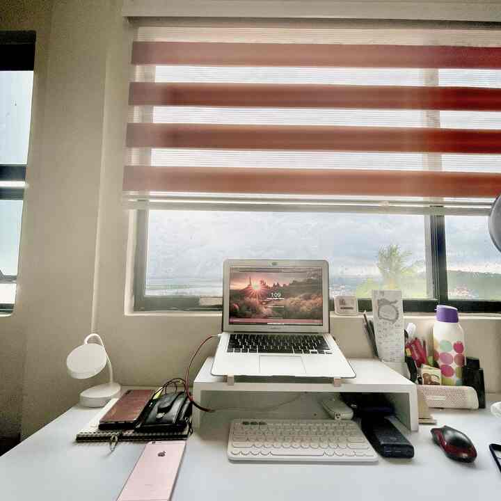 Embarking on a heartwarming journey of home decoration in this beautiful old house I've cherished since it was my parents'. Excited to share my progress and transformations with all of you! 🏡✨

The first post will be dedicated to the bedroom which is a favorite spot in this house.
This bedroom is mini with a side that has a 2 meter window, the view from this table is the sea. It's a coincidence that my house is located on a hill so the view at night and during the day is really great!

 #HomeDecorJourney #OldHouseCharm #NewBeginnings #Workspace #studyroom #seaview #homedecor #roomdecor #workingspace #roomdecoration #interiordesign #homeinterior #japandi #smallspaces #tinyhouse #tinyhome #tiledesign #homedesign #homedecor #homeinspiration