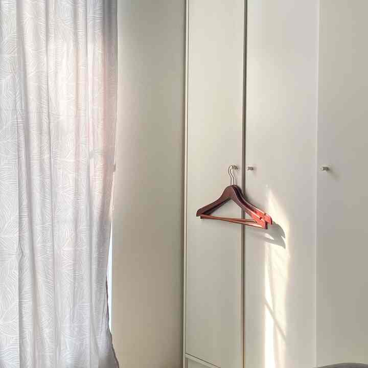 pagi yang suram adalah pagi yang paling baik #minimalist #bedroom #white #koreanstyle #aesthetic #kamartidur #kamaranakperempuan #girlbedroom