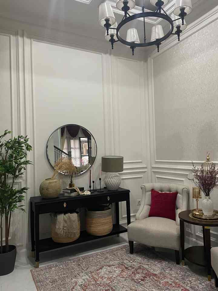 Foyer Room Aesthetic 
Hallo teman-teman berikut foyer di Rumah Shelica yah.. 
Ada apa saja soh di foyer ini yuks check it out!
Semoga menginspirasi🤍

#foyer #homestagram #livingroom #rumahshelica