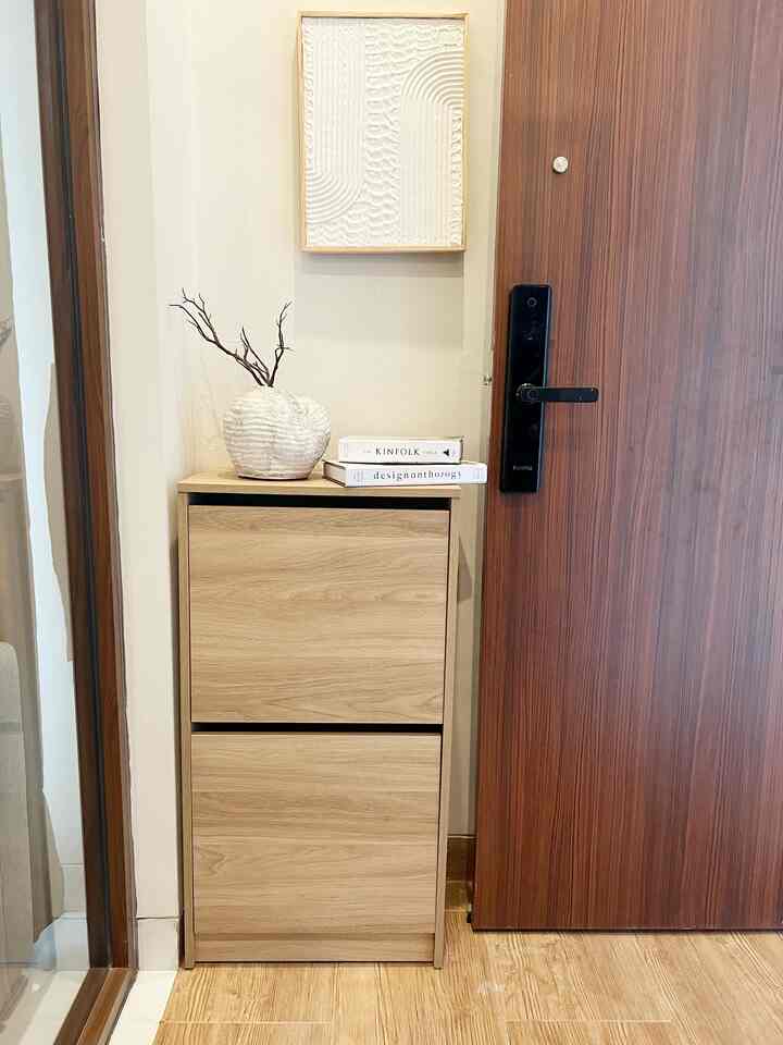 Restying rak sepatu di foyer area #foyerarea #entrancehouse #raksepatu #inspirasirumah #inspirasidekor