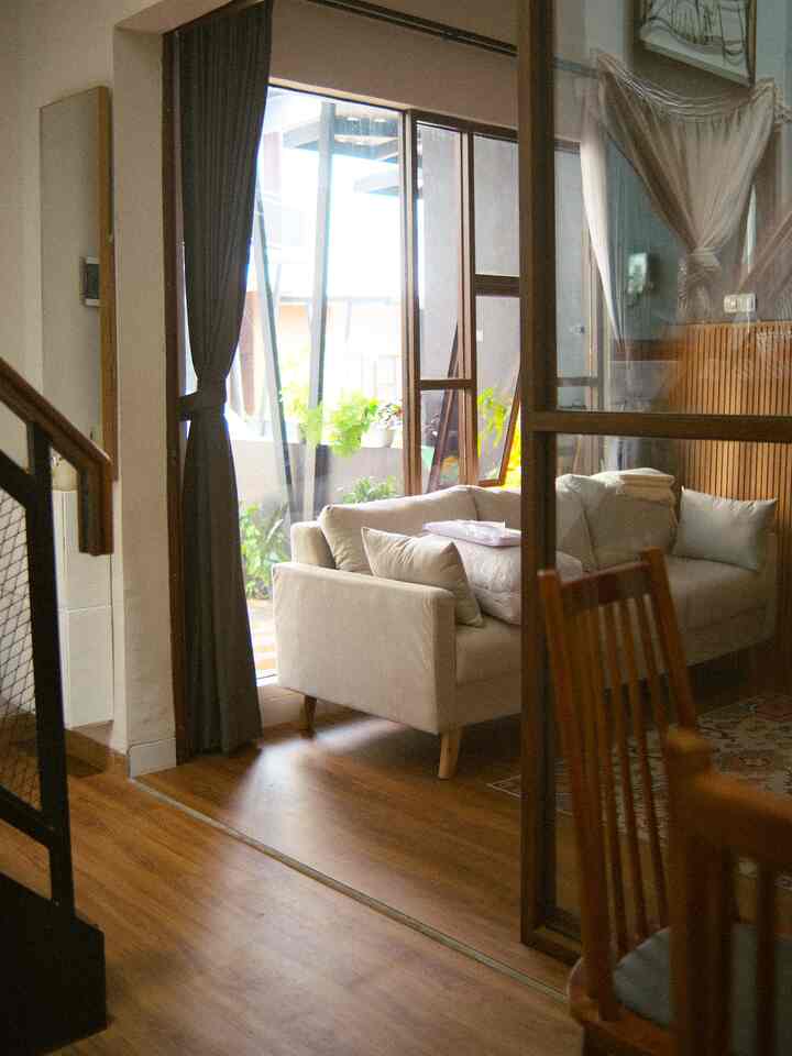 Cikini ke Gondangdia, upload foto rumahmu ke social media. Cikampek Tasikmalaya, jari ku capek klo yg likes tak ikhlas dan bersedia #livingroom #bohemian #woodmood #japandi #industrial