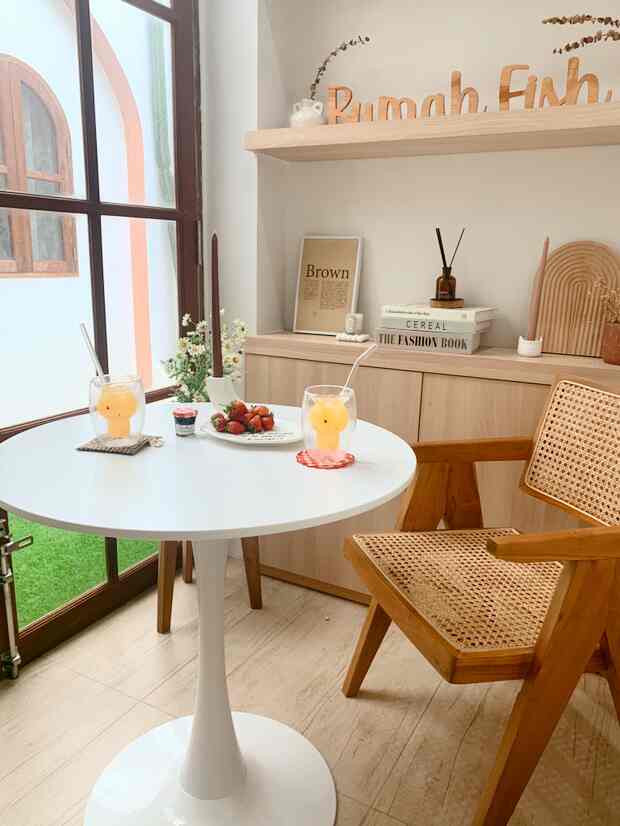 Ig: @rumah_fish
Di sudut ini tempat tenyaman untuk isitirahat sejenak dari berbagai aktivitas dluar yang melelahkan 
#dekorasikamaranak
#inspirasikamaranak
#kidsroomstyling
#japandystyle
#pontianakhomedecor
#koreanstlye
