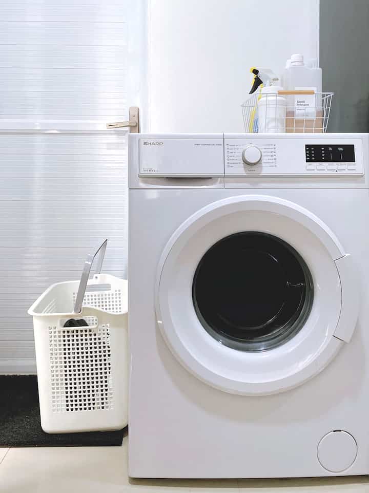 Tempat laundry sederhana ala tilahamo ✨

#laundryroom #minimalis #tempatlaundry #keranjangbaju #sharp #mesincucisharp #mesincucifrontloading #dekorasilowbudget