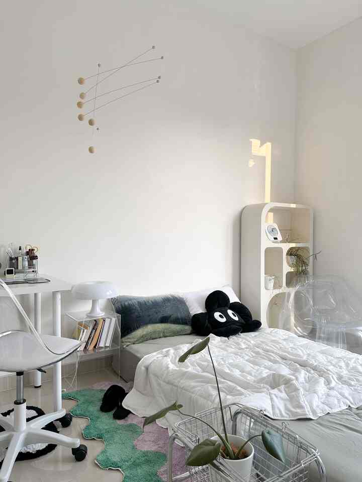 Inspirasi Ruang Hijau: Gaya Bersih & Minimalis 🌿

#ruang estetika #minimalist #tropical #bedroominspo