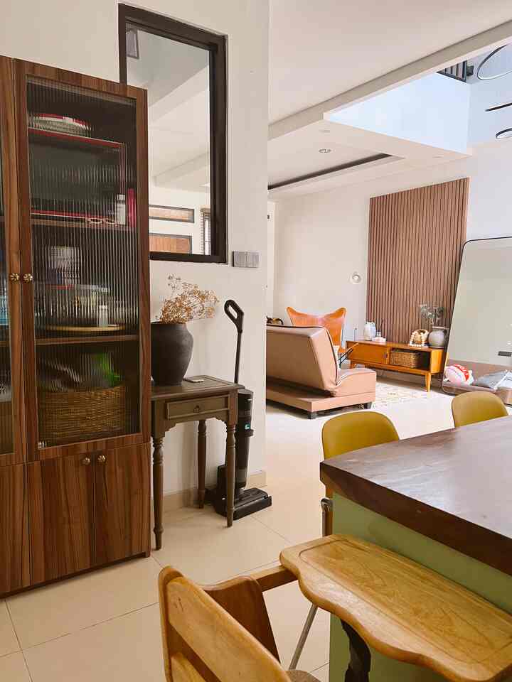 Home sweet home🏡💝
#midcenturymodern #90sqm #roman #ikea #depok #renovasirumah #bangunrumah