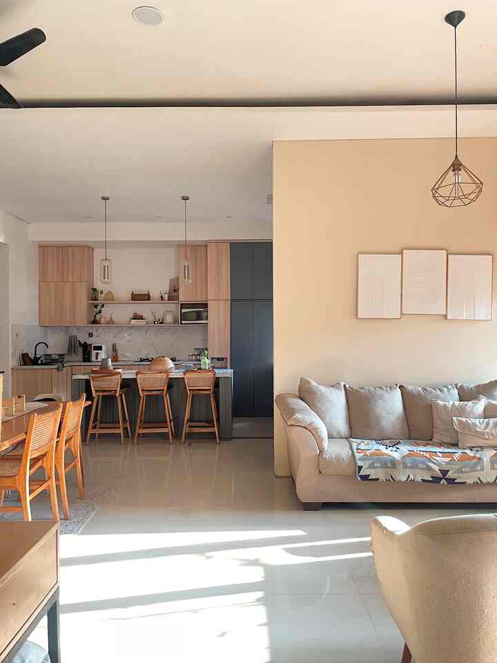 Cahaya matahari pagi di rumah #knsliving 🌞🫶🏻✨


#KNSLiving
#ruang tamu
#dekorasi ruang tamu
#jepandihouse
#japandiinterior
#homestagram
#interiormodern
#interiorruang tamu
#dapurinterior
#matahari pagi