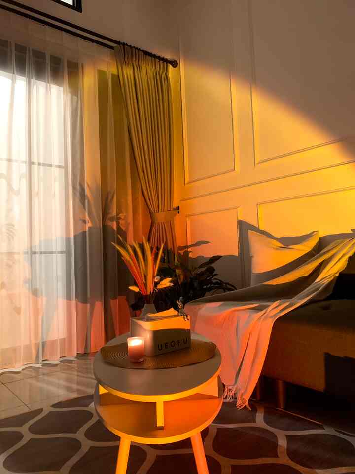 Living Room Night Vibes ✨

Area living room saat malam hari jadi spot ternyaman dirumah untuk santai ataupun nonton TV ~

#livingroom
#roomdecor
#nightvibes
#minimalist
#rumahcluster
#rumahmungil
#65m2