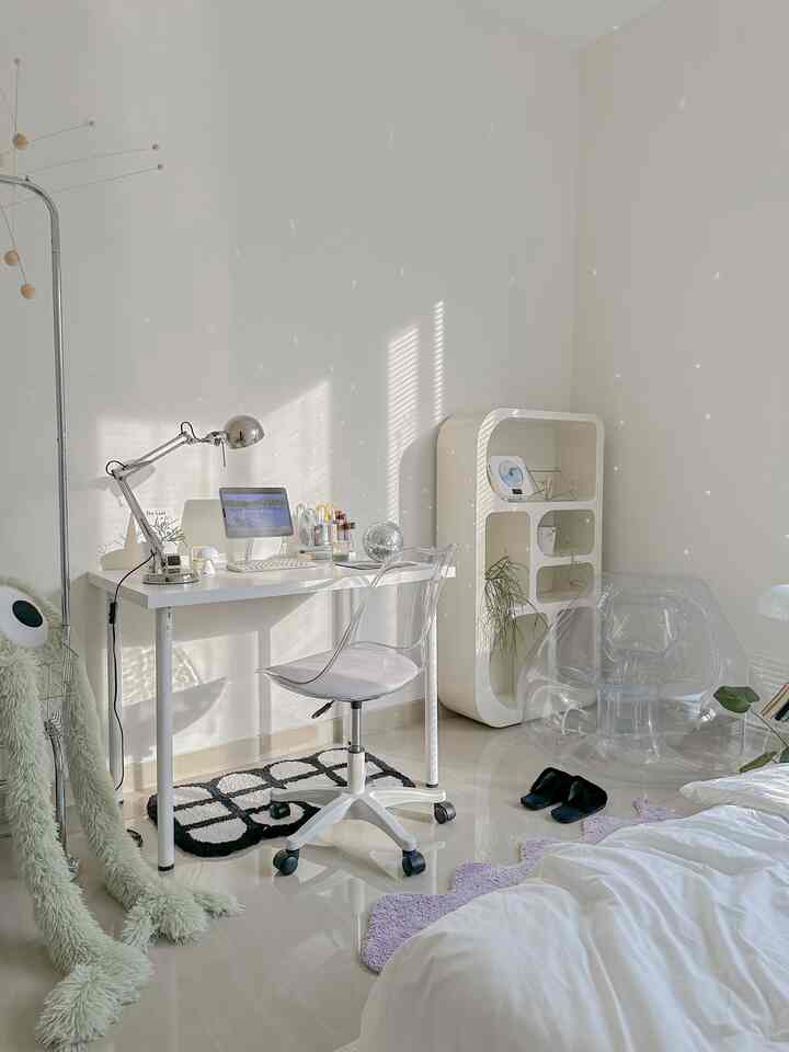 Di era mewah saya 🪩

Mengubah suasana ruangan menjadi lebih terang dan mewah adalah dengan menggunakan Mirror Ball yang saya beli bertahun-tahun lalu. Dengan menggunakan ini, suasana di kamarku menjadi sangat berbeda! ✨

#fancybudgetminim #loweffortfancy #spilldecorlowbudget #bedroominspo #minimalis