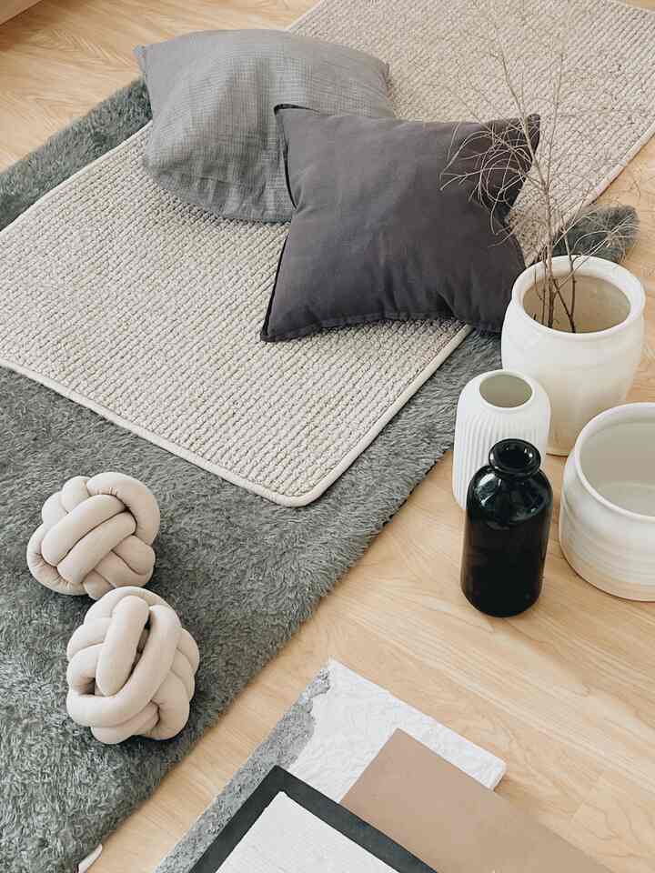 Selamat Siang Tetangga O House!

Semoga kamu dalam keadaan sehat dan bahagia ya! Btw ngobrolin soal colors in casadirio, kami menerapkan warna japandi yaitu: natural, seperti warna cream, abu-abu, putih, dan hitam! Agar tema rumah kami seperti Japandi. 

Berikut tips dari kami untuk memadukan warna Japandi di dalam rumah kami, 
1. Cari referensi tema rumah (misal: Japandi, Mid Century, dll)
2. Tentukan warna palette rumah yang akan kamu pakai (misal: natural, bold, colourfull, dll)
3. Tentukan focal point di rumah kamu, focal point adalah centerpiece of the space jadi sisi yang menarik mata kamu ketika melihat ruangan di rumah kamu. Focal point seperti warna cat dinding, warna lantai spc, warna ceiling, atau warna furniture.
4. Mix dengan shape, texture, ataupun dengan pattern agar rumah kamu tidak terlalu monoton dan tetap stylish. Kamu bisa menambahkan shape, texture ataupun pattern pada curtains, barang dekorasi, karpet, dll.
5. Finishing touches, agar rumah/ruangan kamu tampak estetik, tambahkan barang2 dekorasi seperti vase, lukisan, ataupun art things lainnya. Tapi ingat, untuk decorative things jg harus disesuaikan dengan tema rumah kamu.

#BringColorsToMyHome #HomeColorPalette #HomeColorDesign #Japandi #Japandiliving