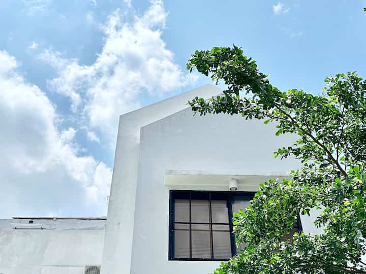 Fasad im house memadukan gaya Jepang dan Skandinavia
#DesignFasad #IdeFasad #InspirasiFasad #Japandi #JapanScandinavian