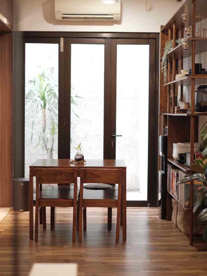 Cetak di ruang makan Tiny House Living High 🙌

#ruang makan #tinyhouselivinghigh #midcenturyjapandi