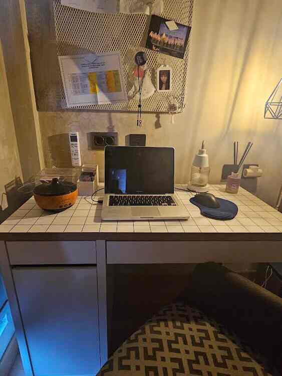 Study area
This is a study area for girls with prints of girls who are into K-Pop..

#studyroom #studyarea #girlsroom #industrial #bedroominspiration #kamargadis