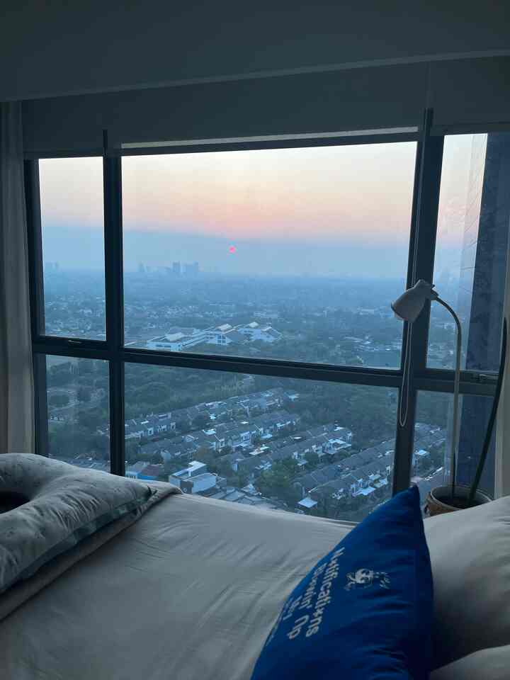 Sisi lain dari Kamar Tidur kami @a.partofarnoldi

#AestheticRoom #AestheticHomeDecor #HomeStyling #Apartment #TangerangSelatan #Indonesia

