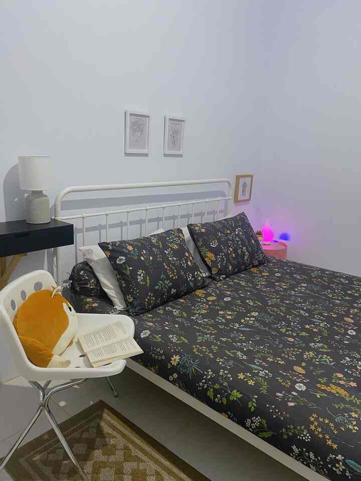 Suasana kamar tidur dimalam hari✨
biasanya saya menyalakan difusser selain sebagai penganti lampu tidur,difusser yang dinyalakan dengan aroma tertentu dapat memberikan kualitas tidur yang baik.
.
.
.

#kamartidur #bedroominspo #kamarku #kamarsederhana #inspirasikamar #penataankamartidur #minimalis 