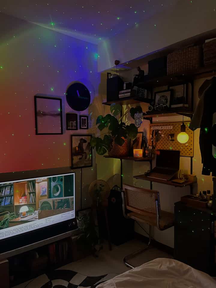 Transforming ~ 🛏️bedroom into a disco wonderland for the weekend vibes! Good night 💫🪩🌃🕺🏼 #nightvibes #bedroom #ikea #discoball #sunsetlamp 