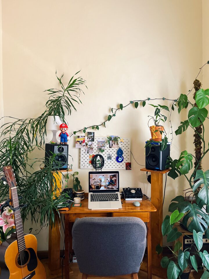 short form carousel card thumbnail