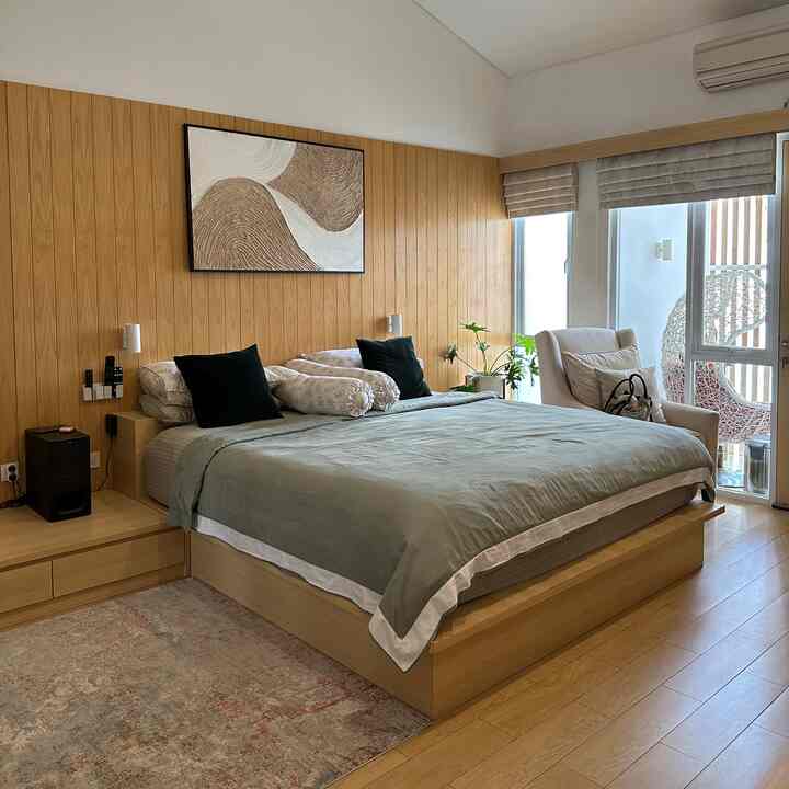Gaya Kamar Tidur Japandi 🍃 #Japandi #bedroom #scandinavian #masterbedroom #wood #greens
