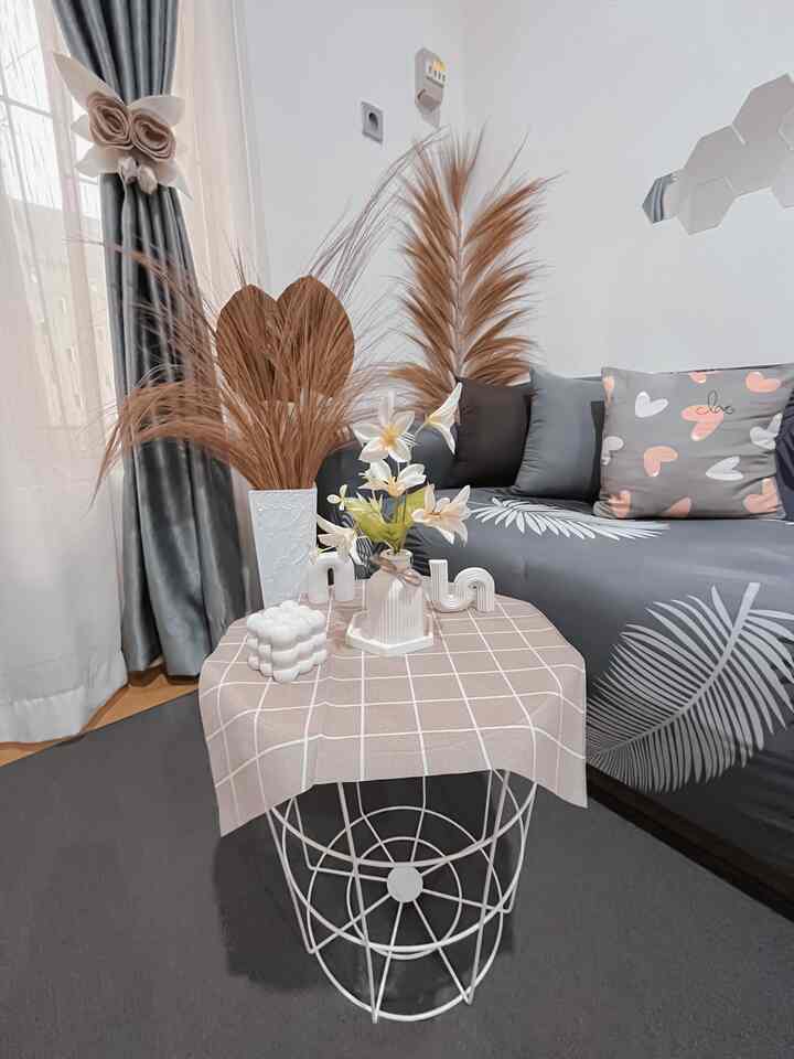 Inspirasi dekor simple 🥰

#smalldecorations #hiasanrumah #pernakpernikruangan #rumahmungil  #minimalist  #rumahdeveloper  #Tangerang  #ceritarumah_yr #dekorasilowbudged 