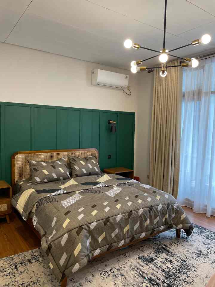 Definisi kamar yang dibangun dari minus alias berantakan, kotor dan rusak parah sampe jadi mewah kaya gini.


Please rate 1-10, kira-kira nilainya berapa?🥹

#bedroom 
#kamartidur 
#belajarinterior 