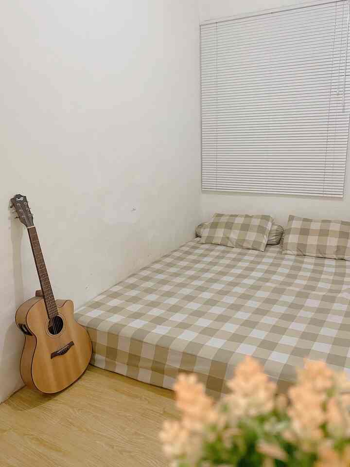 Jangan bosan bosan dengan kamar ini yaa.. tidak ada yang baru dari sini tetapi ku mau share material cat dan lantai yg ada disini ya.. material sederhana dan murah tetapi bisa membuat ruangan jadi lebih cantik dan nyaman :)

#material #cattembok #lantai #karpetvinyl