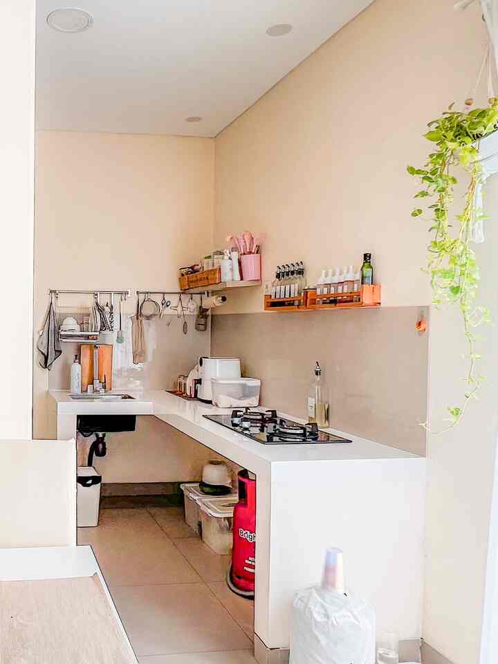 Spill beberapa item di dapur bearylionhouse yang recommended. Jangan bosen-bosen yah liat dapur sederhana ini

#minimalist #minimalistkitchen #inspirasidapur #dapurtanpakitchenset #petparent #rumahdeveloper #jakartabarat #kitcheninspiration #lowbudgetkitchen