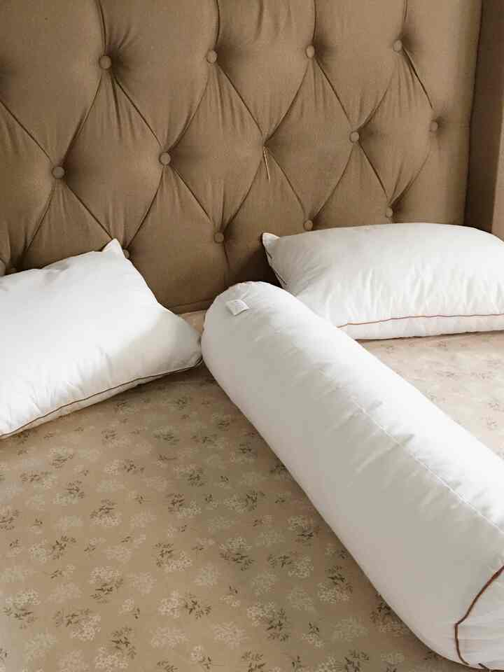 Master Bed minimalis 🤍
2,8 x 2,8 m2

Kamar mungil yg tertata terasa luas, dg meminimaliskan tata letak brg n minim furniture.

Semoga menginspirasi ya 🙏

#tinyhouse #bedroomminimalis #idedekorasi #bedroom #developer #bedroomstyling #homedekor #scandinavianminimalis #bekasi