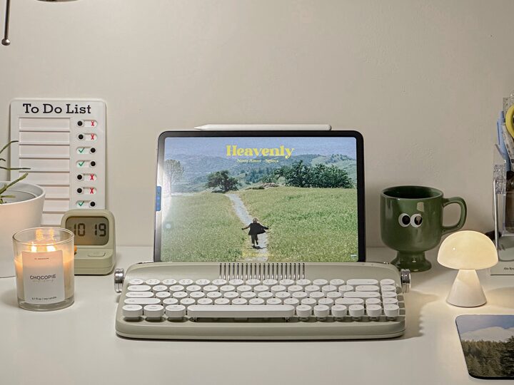 short form carousel card thumbnail