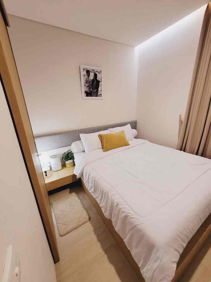 Master bedroom night mode~ 🌙
Semoga ga bosan dengan kamar ini ya. 🤍

#masterbedroom #japandi #minimalis 
#ikea #idedekorasi #as3