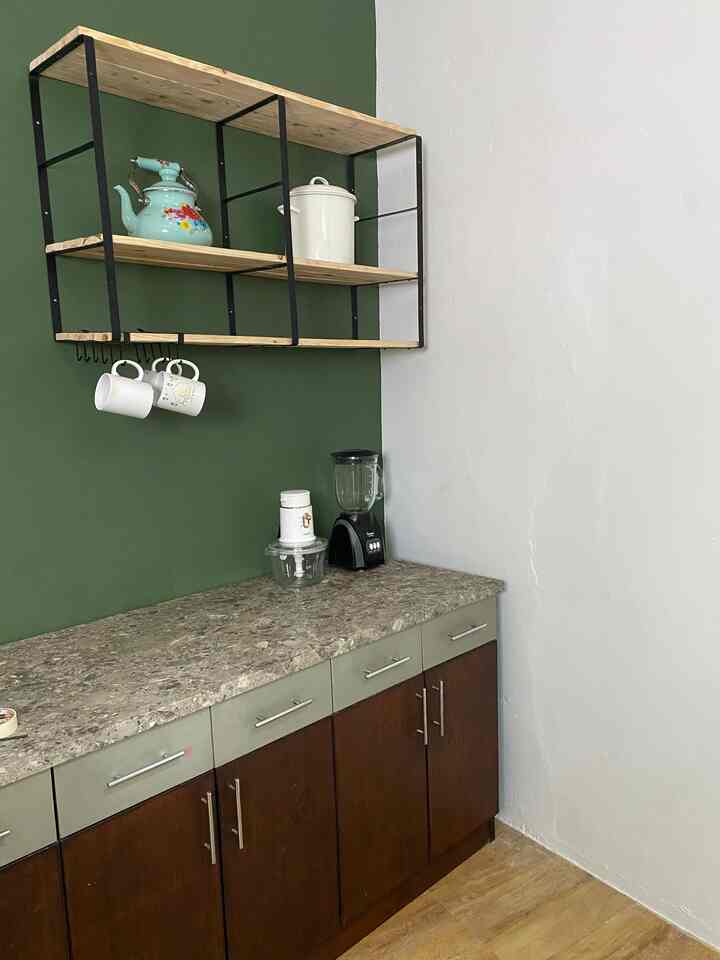 Renovasi dapur bersih lowbudget✨

Sstt, ini spoiler belum dipublish dan masih on going🫣 detail penjelasan nanti yaa saat sudah kelar dan datang printilan barang-barangnya ya hahaha.

#renovasidapur #dapurbersih #bekasi #livewithparents #dapurmodern #dapur #dapurlowbudget