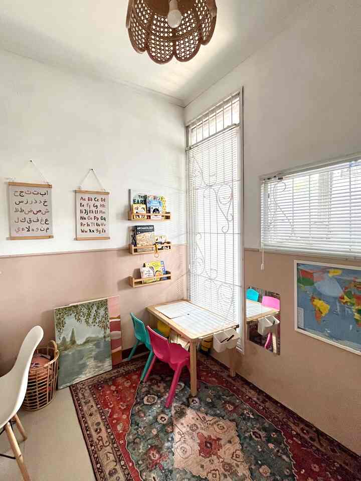 Child playroom is one of my fav room in terrahauz. Karena bener2 milih semua furniture sampe cat dinding nya sendiri✨ dibebaskan sama paksuu hahaha.

Menurut aku yg penting di ruangan bermain anak itu furniture yang bikin anak bisa betah main sendiri, misal nih meja montessori itu, anaku bisa betah lama main disana, mulai dari main masak2an, belajar2an, gambar2an disana. Ukurannya juga sesuai dengan tubuh anak jadi dia nyaman juga main disitu✨

#dekorasikamaranak
#inspirasikamaranak
#kidsroomstyling
#playroom
#rumahcluster #bandungtimur #decorlowbudget #rumahmungil #livewithkids