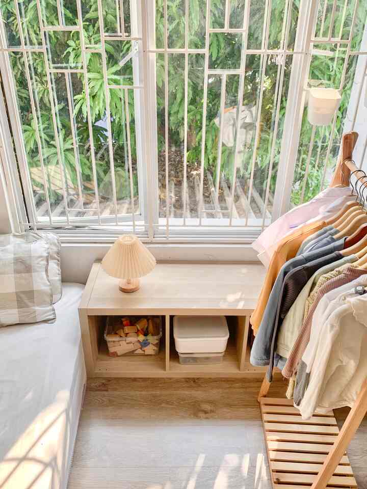 warm tone bedroom..a natural look

Saya sangat menyukai warna natural untuk styling kamar tidur, selain karena membuat tubuh lebih relax juga lebih mudah untuk memadu padankan dengan beberapa item decoratif. Tidur terasa lebih nyaman..

#koreanbedroomdecoration #bedroomlowbudget #koreanstyle #kamartidurlowbudget #warmtone 