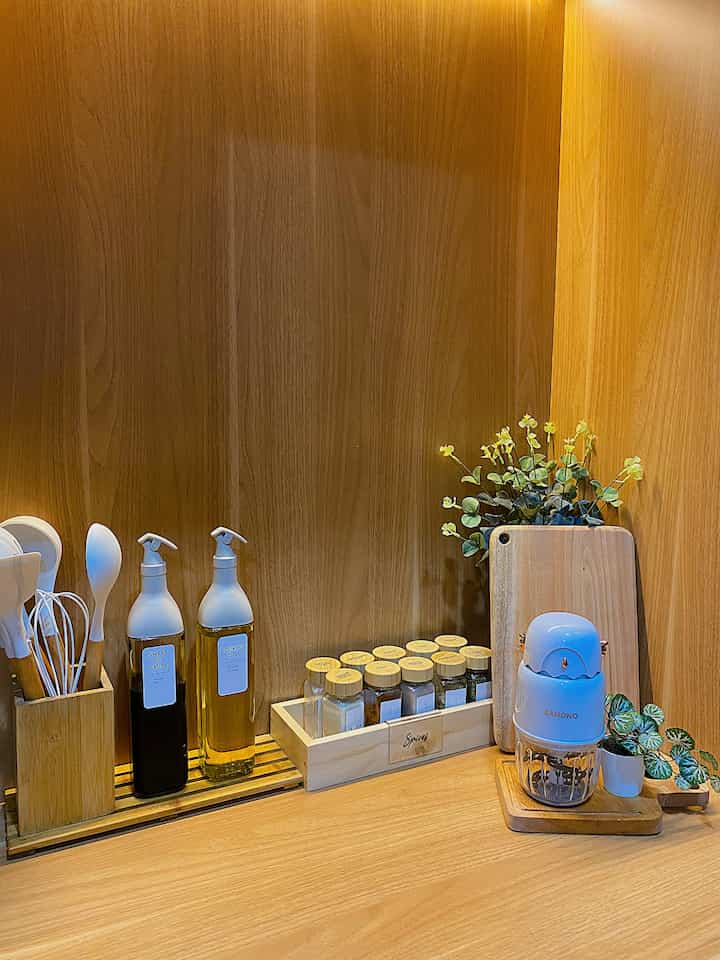 Printilan dapur di @thelakibini.house rata rata dari perkayu kayuan dan berwarna putih (wood&white)
#kitchenstyling
#kitchendecorideas
#kitchenmakeover
#kitchenstorage
#homekitchen
#japadistyle
#kitchensetminimalis