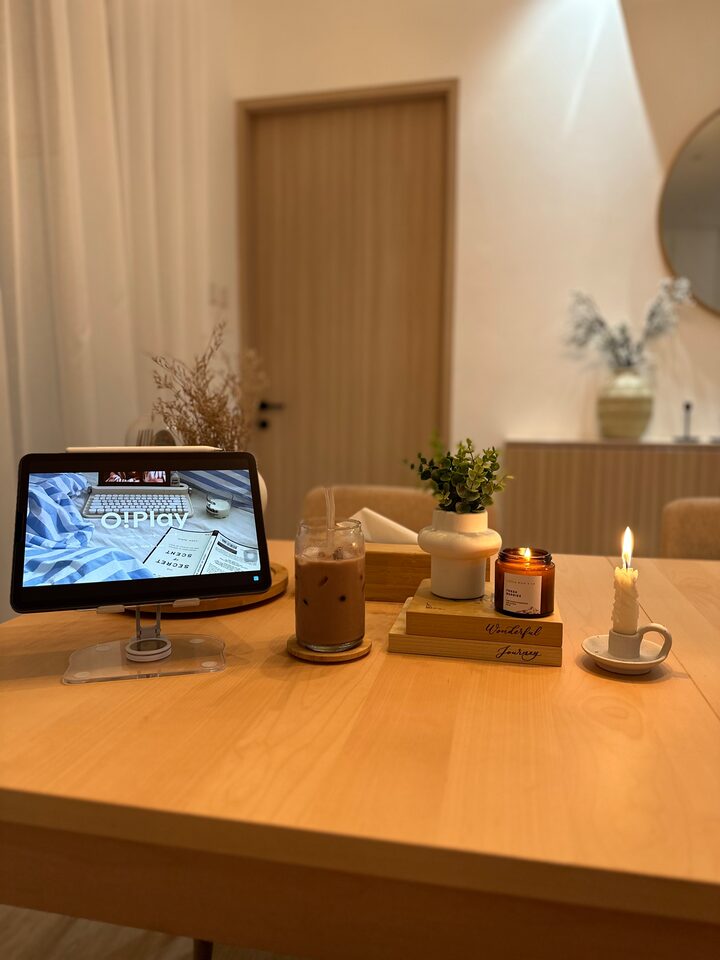 short form carousel card thumbnail